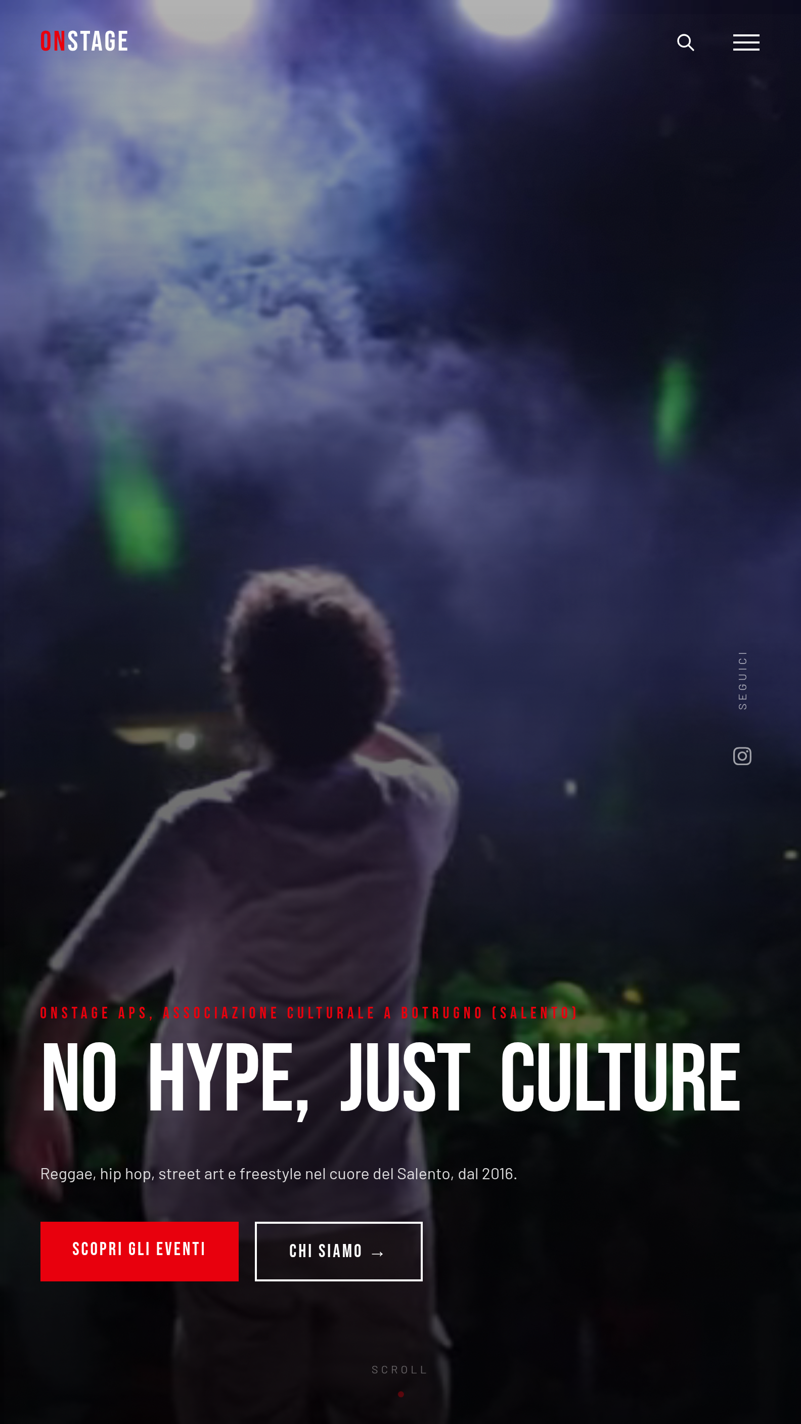 App OnStage su tablet da 10 pollici, la home, con il motto «No hype, just culture» e l'invito a scoprire gli eventi